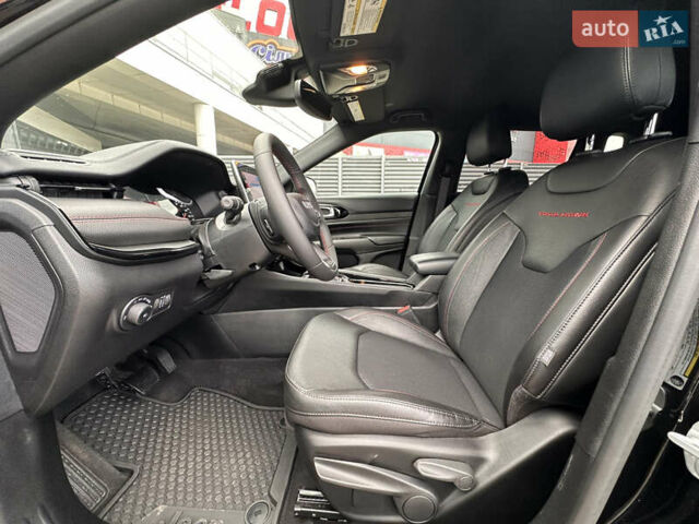 Черный Джип Компас, объемом двигателя 2 л и пробегом 6 тыс. км за 27500 $, фото 28 на Automoto.ua