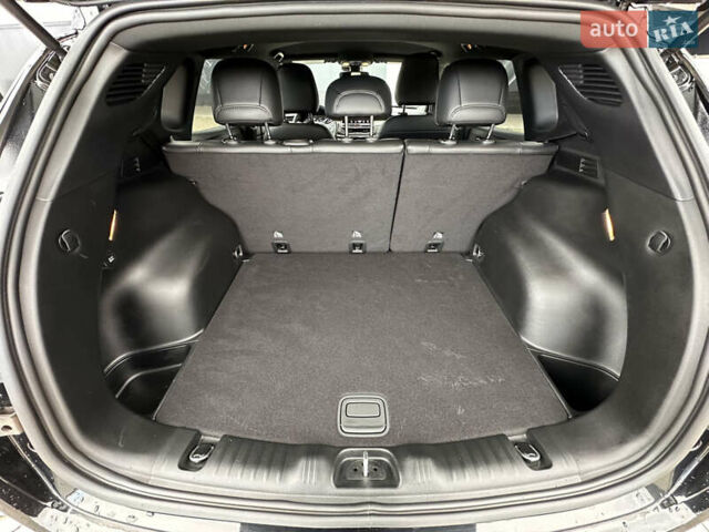 Черный Джип Компас, объемом двигателя 2 л и пробегом 6 тыс. км за 27500 $, фото 34 на Automoto.ua