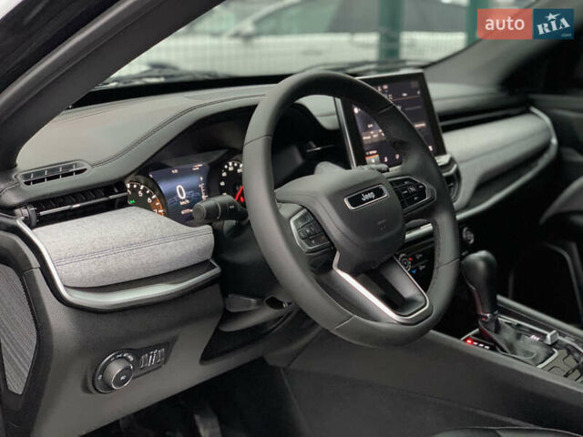 Чорний Джип Compass, об'ємом двигуна 2 л та пробігом 47 тис. км за 22855 $, фото 24 на Automoto.ua