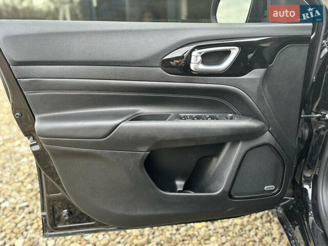 Черный Джип Компас, объемом двигателя 2 л и пробегом 22 тыс. км за 23999 $, фото 16 на Automoto.ua