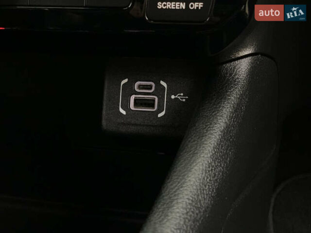 Чорний Джип Compass, об'ємом двигуна 2 л та пробігом 47 тис. км за 22855 $, фото 36 на Automoto.ua