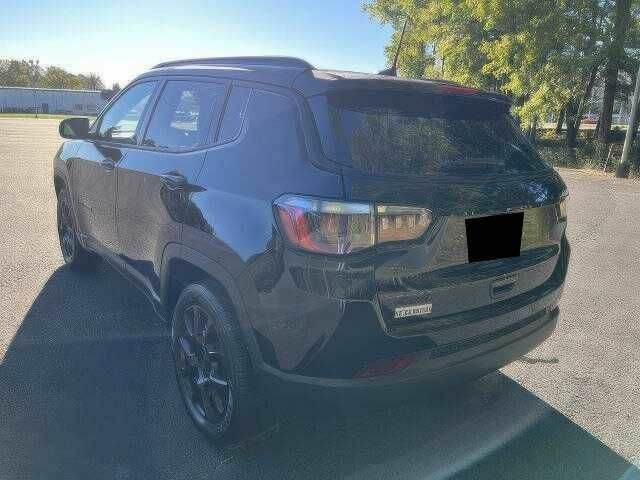 Чорний Джип Compass, об'ємом двигуна 2 л та пробігом 29 тис. км за 9500 $, фото 6 на Automoto.ua