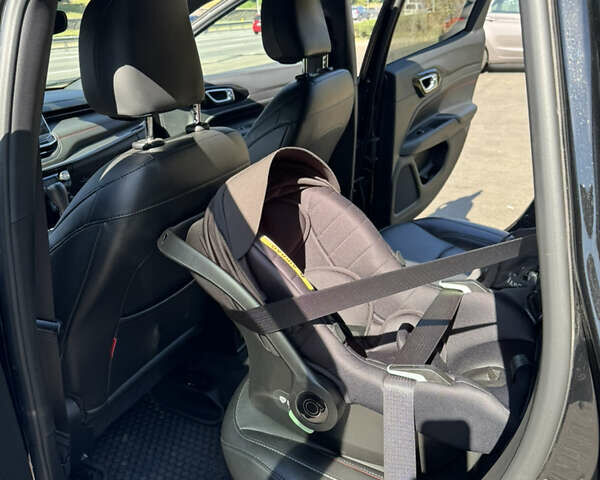 Джип Compass 2023 у Києві на Automoto.ua Чорний Джип Compass, об'ємом двигуна 2 л та пробігом 6 тис. км за 21800 $, фото 16 на Automoto.ua