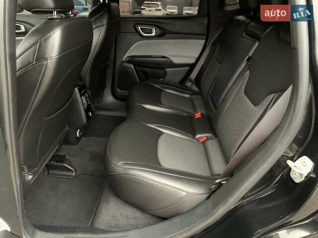 Чорний Джип Compass, об'ємом двигуна 2 л та пробігом 47 тис. км за 22855 $, фото 27 на Automoto.ua
