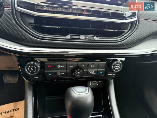 Чорний Джип Compass, об'ємом двигуна 2 л та пробігом 92 тис. км за 23500 $, фото 43 на Automoto.ua