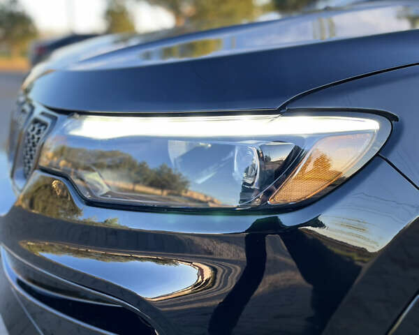 Чорний Джип Compass, об'ємом двигуна 2 л та пробігом 22 тис. км за 23900 $, фото 6 на Automoto.ua