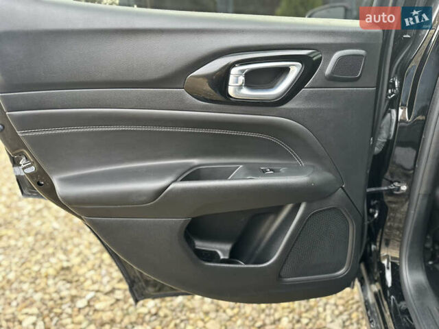 Черный Джип Компас, объемом двигателя 2 л и пробегом 22 тыс. км за 23999 $, фото 18 на Automoto.ua