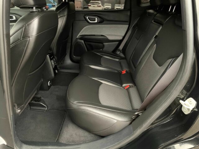 Чорний Джип Compass, об'ємом двигуна 2 л та пробігом 48 тис. км за 22855 $, фото 13 на Automoto.ua