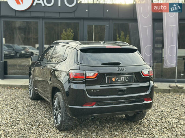 Черный Джип Компас, объемом двигателя 2 л и пробегом 22 тыс. км за 23999 $, фото 2 на Automoto.ua