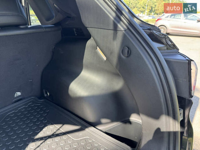 Джип Compass 2023 у Києві на Automoto.ua Чорний Джип Compass, об'ємом двигуна 2 л та пробігом 6 тис. км за 21800 $, фото 28 на Automoto.ua