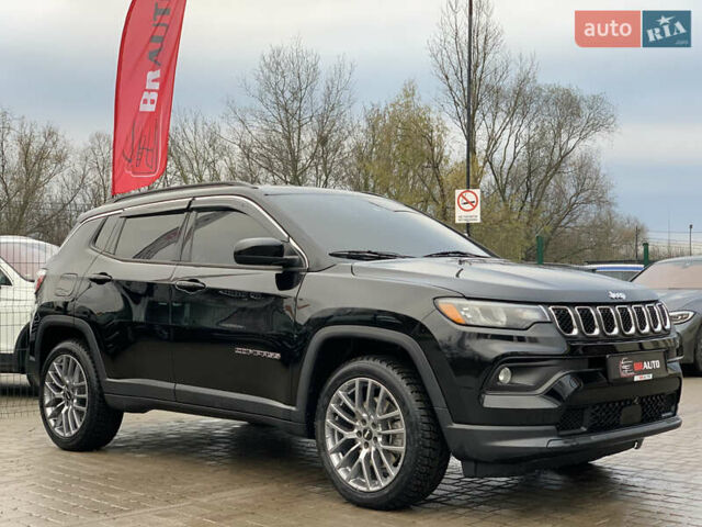 Чорний Джип Compass, об'ємом двигуна 2 л та пробігом 47 тис. км за 22855 $, фото 4 на Automoto.ua