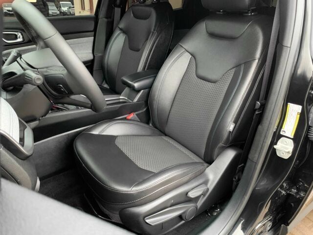 Чорний Джип Compass, об'ємом двигуна 2 л та пробігом 48 тис. км за 22855 $, фото 11 на Automoto.ua