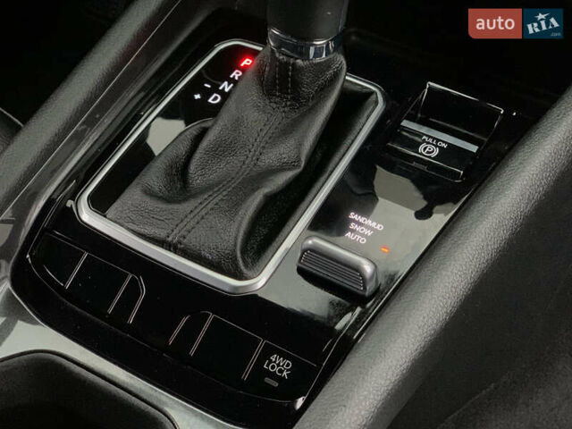 Чорний Джип Compass, об'ємом двигуна 2 л та пробігом 47 тис. км за 22855 $, фото 35 на Automoto.ua