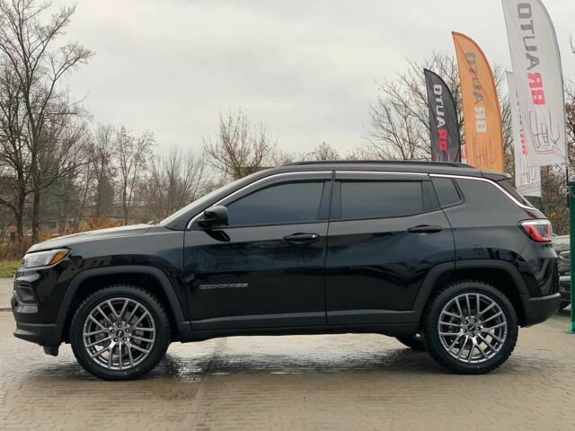 Чорний Джип Compass, об'ємом двигуна 2 л та пробігом 48 тис. км за 22855 $, фото 3 на Automoto.ua