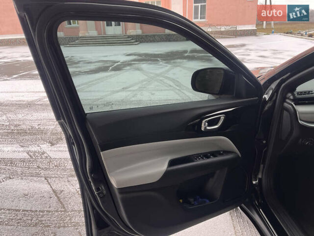 Черный Джип Компас, объемом двигателя 2 л и пробегом 21 тыс. км за 24200 $, фото 19 на Automoto.ua