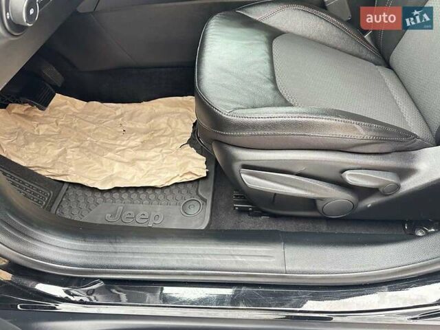 Черный Джип Компас, объемом двигателя 2 л и пробегом 17 тыс. км за 28200 $, фото 21 на Automoto.ua