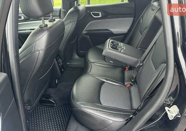 Чорний Джип Compass, об'ємом двигуна 2 л та пробігом 1 тис. км за 25300 $, фото 31 на Automoto.ua