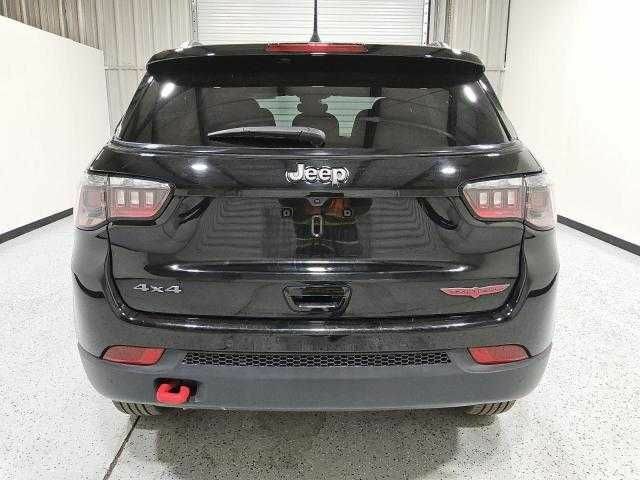 Черный Джип Компас, объемом двигателя 2 л и пробегом 34 тыс. км за 7000 $, фото 5 на Automoto.ua