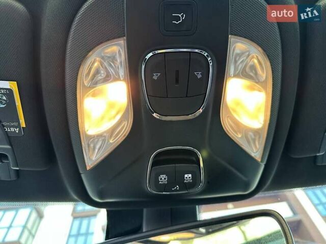 Чорний Джип Compass, об'ємом двигуна 2 л та пробігом 5 тис. км за 25500 $, фото 21 на Automoto.ua