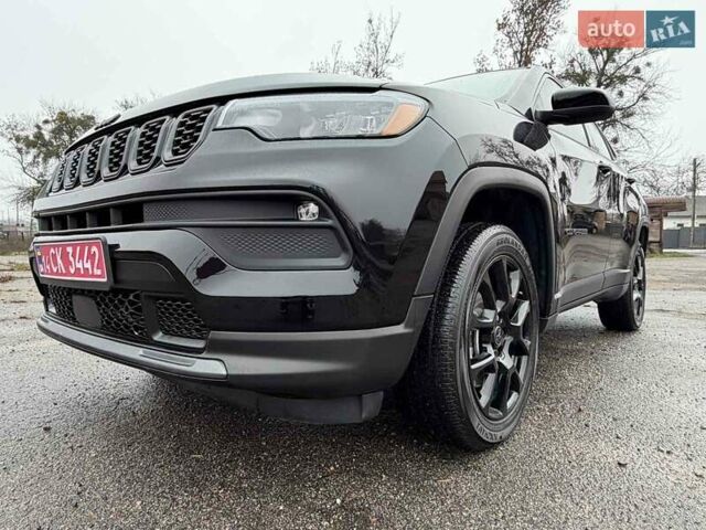 Черный Джип Компас, объемом двигателя 2 л и пробегом 30 тыс. км за 21500 $, фото 8 на Automoto.ua