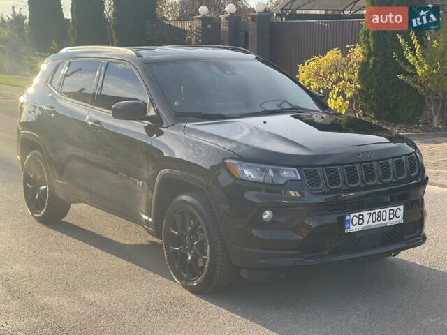 Черный Джип Компас, объемом двигателя 2 л и пробегом 18 тыс. км за 22900 $, фото 1 на Automoto.ua