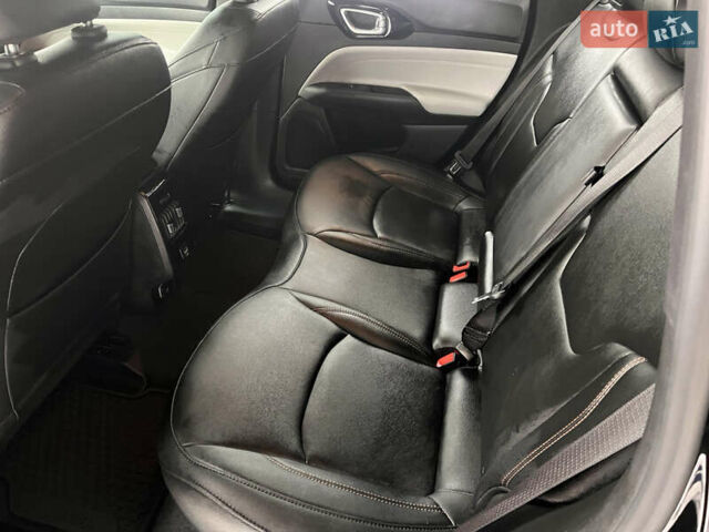 Черный Джип Компас, объемом двигателя 2 л и пробегом 21 тыс. км за 24200 $, фото 32 на Automoto.ua