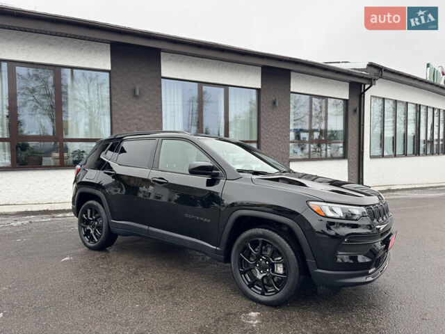 Черный Джип Компас, объемом двигателя 2 л и пробегом 9 тыс. км за 19900 $, фото 4 на Automoto.ua