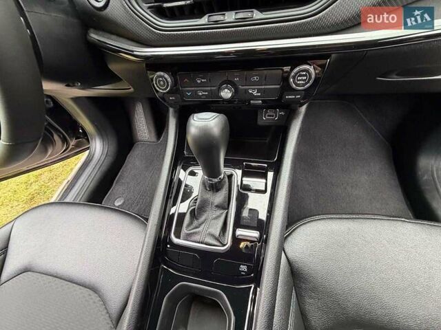 Чорний Джип Compass, об'ємом двигуна 2 л та пробігом 30 тис. км за 20900 $, фото 36 на Automoto.ua