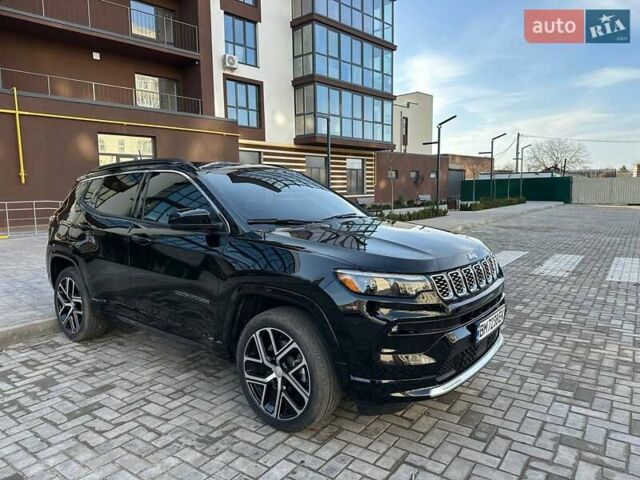 Чорний Джип Compass, об'ємом двигуна 2 л та пробігом 5 тис. км за 25500 $, фото 1 на Automoto.ua