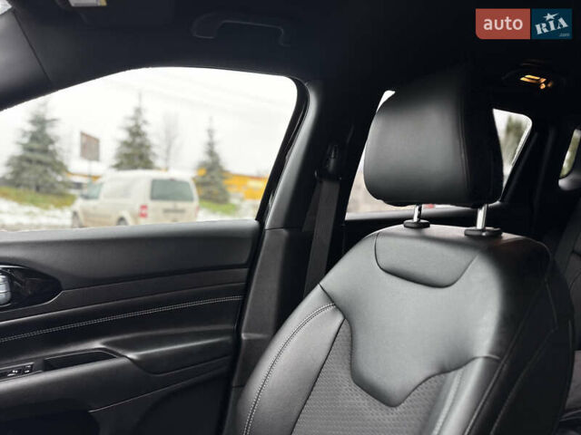 Черный Джип Компас, объемом двигателя 2 л и пробегом 9 тыс. км за 19900 $, фото 33 на Automoto.ua