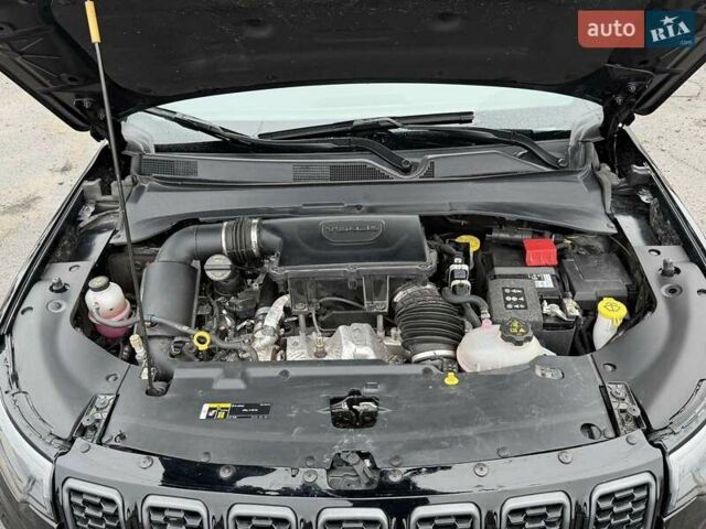 Черный Джип Компас, объемом двигателя 2 л и пробегом 30 тыс. км за 21500 $, фото 26 на Automoto.ua