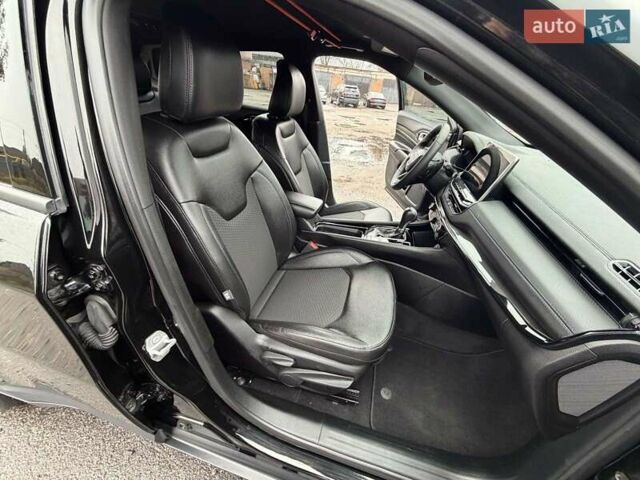 Черный Джип Компас, объемом двигателя 2 л и пробегом 30 тыс. км за 21500 $, фото 4 на Automoto.ua