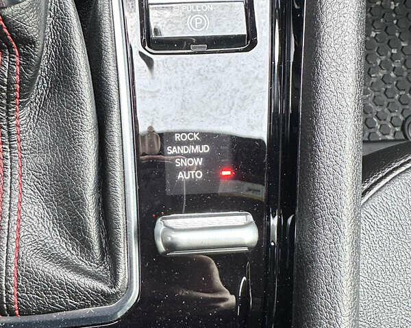 Черный Джип Компас, объемом двигателя 2 л и пробегом 17 тыс. км за 25000 $, фото 30 на Automoto.ua