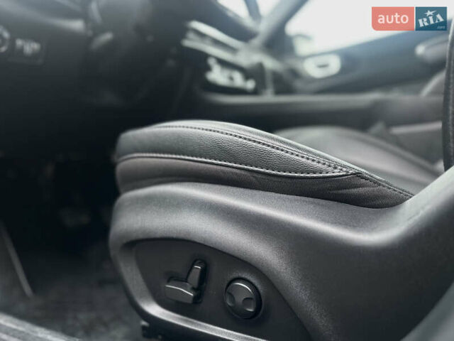 Черный Джип Компас, объемом двигателя 2 л и пробегом 9 тыс. км за 19900 $, фото 42 на Automoto.ua