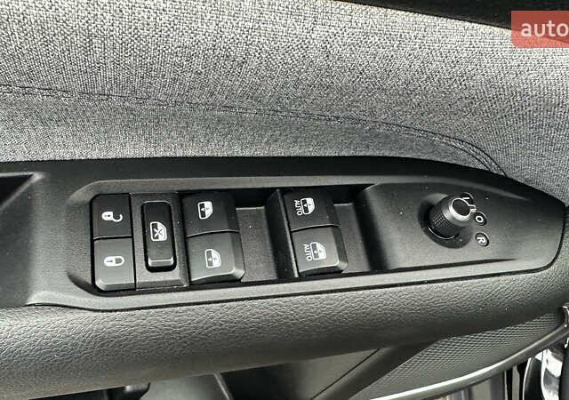 Чорний Джип Compass, об'ємом двигуна 2 л та пробігом 1 тис. км за 25300 $, фото 22 на Automoto.ua