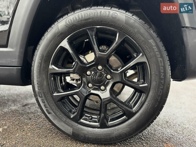 Черный Джип Компас, объемом двигателя 2 л и пробегом 9 тыс. км за 19900 $, фото 12 на Automoto.ua