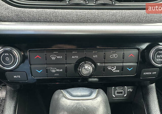 Чорний Джип Compass, об'ємом двигуна 2 л та пробігом 1 тис. км за 25300 $, фото 25 на Automoto.ua