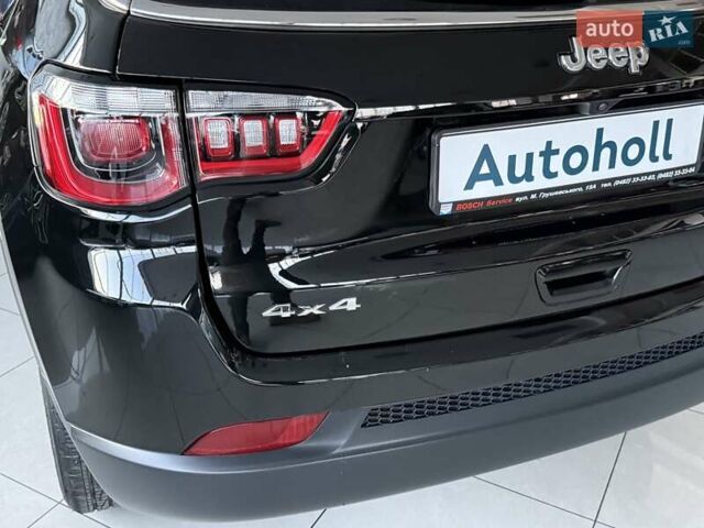 Черный Джип Компас, объемом двигателя 2 л и пробегом 16 тыс. км за 22300 $, фото 12 на Automoto.ua