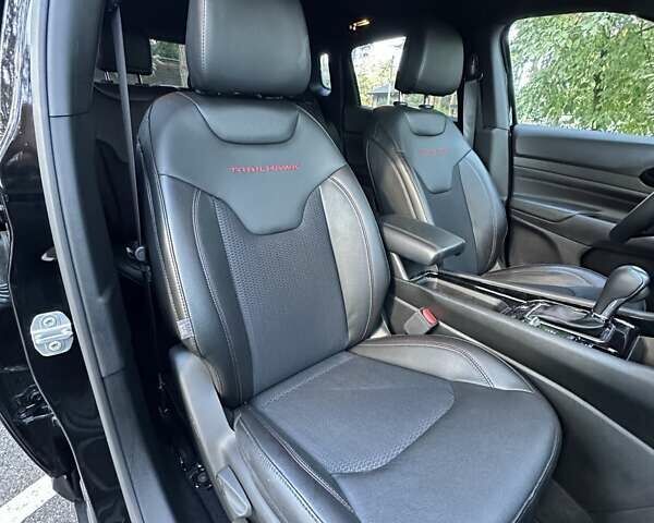 Черный Джип Компас, объемом двигателя 2 л и пробегом 10 тыс. км за 25999 $, фото 26 на Automoto.ua