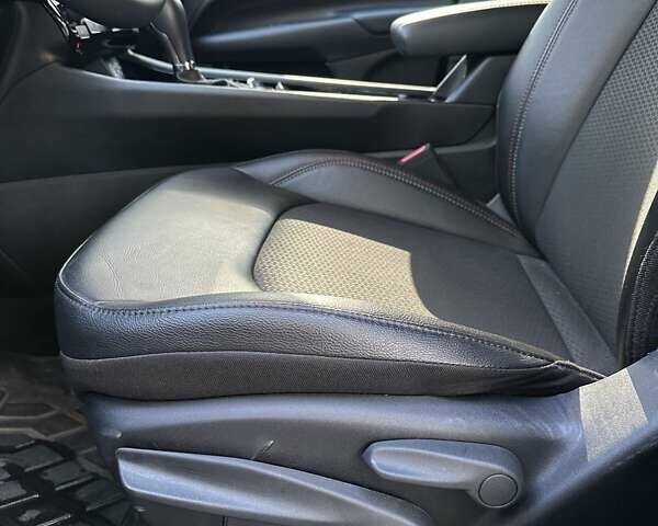 Черный Джип Компас, объемом двигателя 2 л и пробегом 10 тыс. км за 25999 $, фото 35 на Automoto.ua