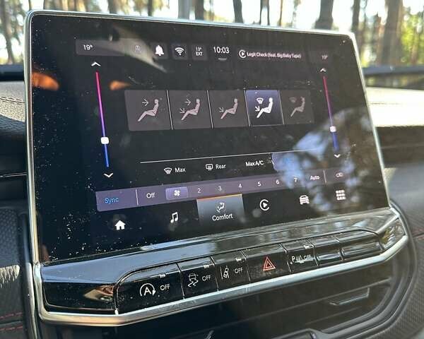 Черный Джип Компас, объемом двигателя 2 л и пробегом 10 тыс. км за 25999 $, фото 22 на Automoto.ua