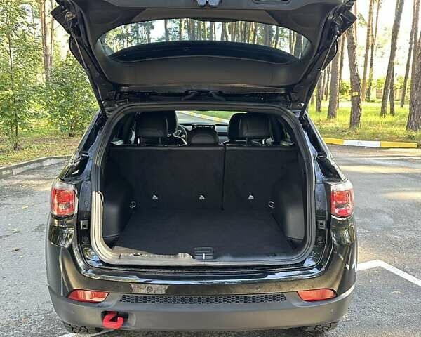 Черный Джип Компас, объемом двигателя 2 л и пробегом 10 тыс. км за 25999 $, фото 15 на Automoto.ua