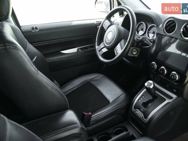 Коричневый Джип Компас, объемом двигателя 2.36 л и пробегом 163 тыс. км за 10300 $, фото 6 на Automoto.ua