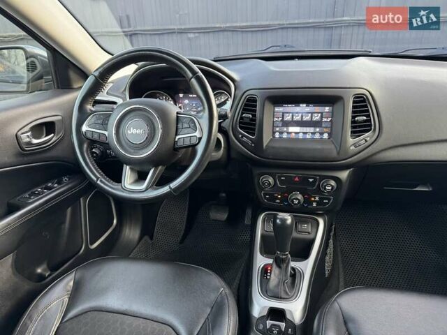 Коричневий Джип Compass, об'ємом двигуна 2.4 л та пробігом 101 тис. км за 13300 $, фото 7 на Automoto.ua