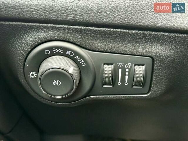 Коричневый Джип Компас, объемом двигателя 2.36 л и пробегом 115 тыс. км за 15000 $, фото 22 на Automoto.ua