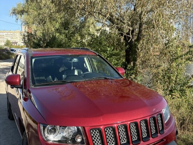 Красный Джип Компас, объемом двигателя 2 л и пробегом 200 тыс. км за 9500 $, фото 5 на Automoto.ua