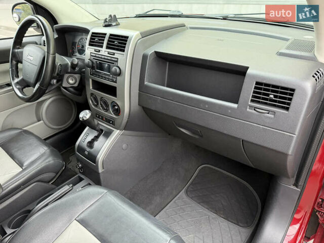 Красный Джип Компас, объемом двигателя 2.4 л и пробегом 260 тыс. км за 7500 $, фото 24 на Automoto.ua