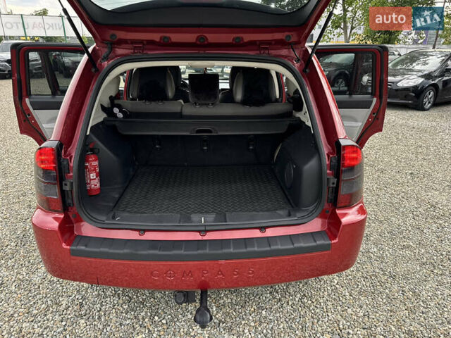 Червоний Джип Compass, об'ємом двигуна 2 л та пробігом 214 тис. км за 7950 $, фото 27 на Automoto.ua