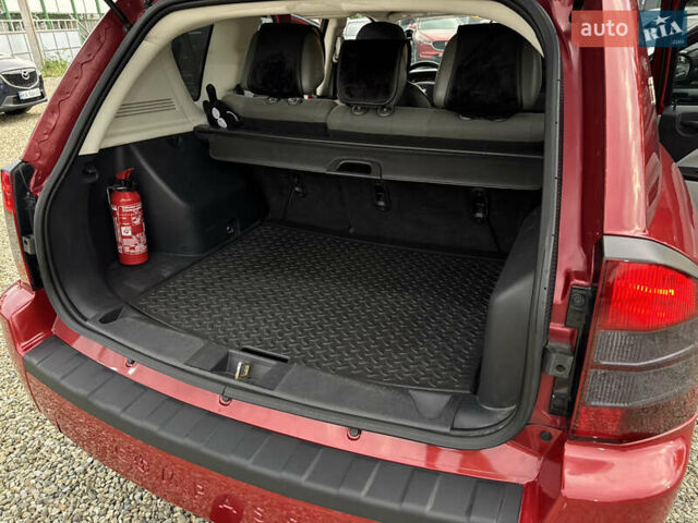 Червоний Джип Compass, об'ємом двигуна 2 л та пробігом 214 тис. км за 7950 $, фото 26 на Automoto.ua