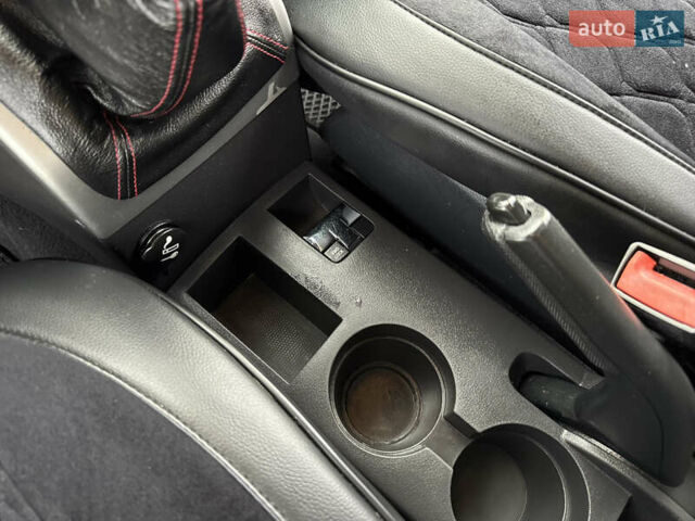 Червоний Джип Compass, об'ємом двигуна 2 л та пробігом 214 тис. км за 7950 $, фото 49 на Automoto.ua